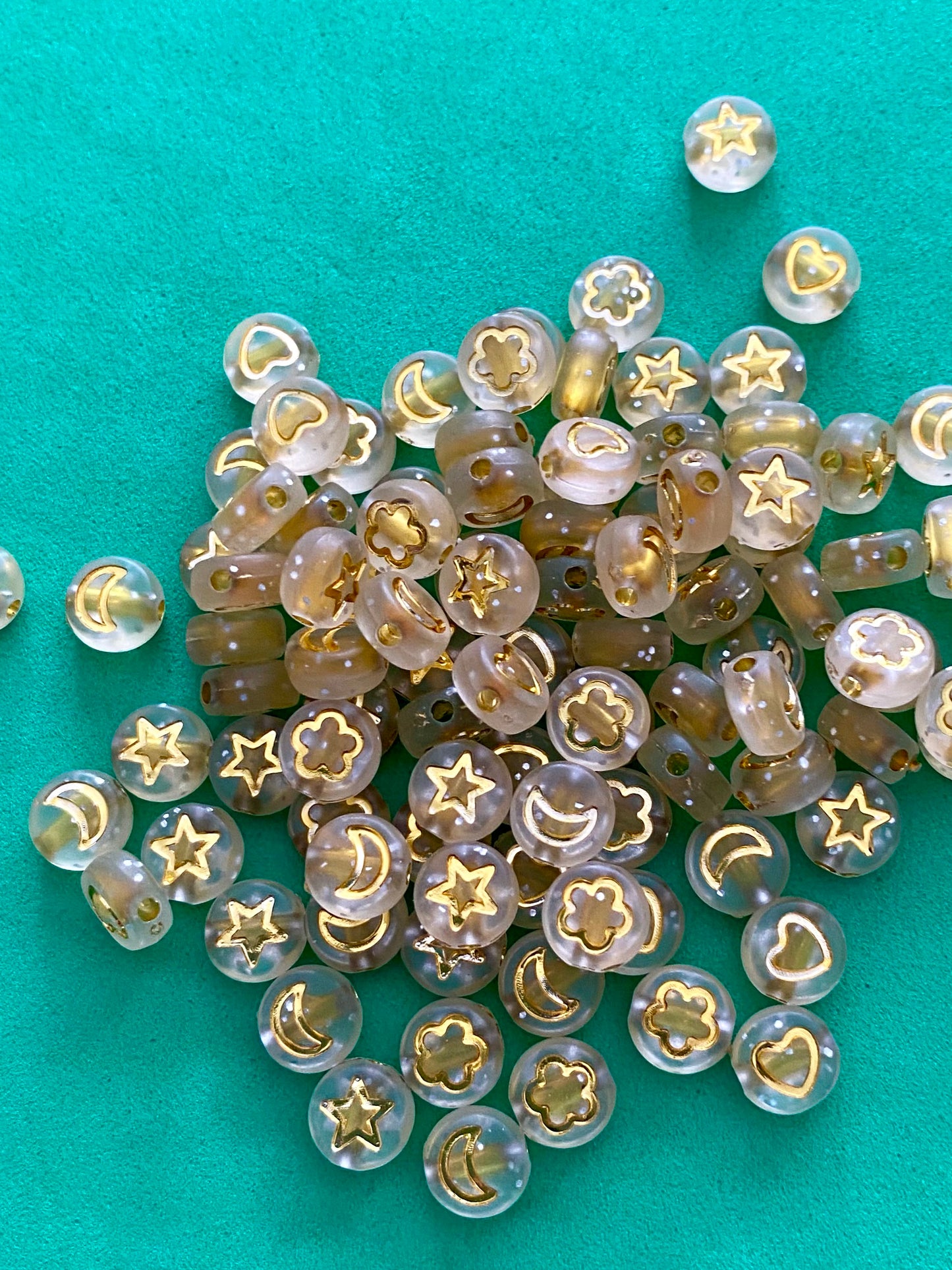 100 x 6mm Beads Suitable for Crafting Jewellery DIY