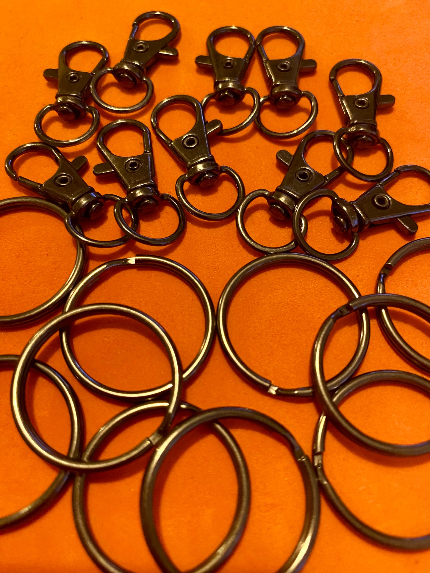 10 x Gun Metal Black Coloured Lobster Claw Swivel Keyring’s Split Ring 22mm