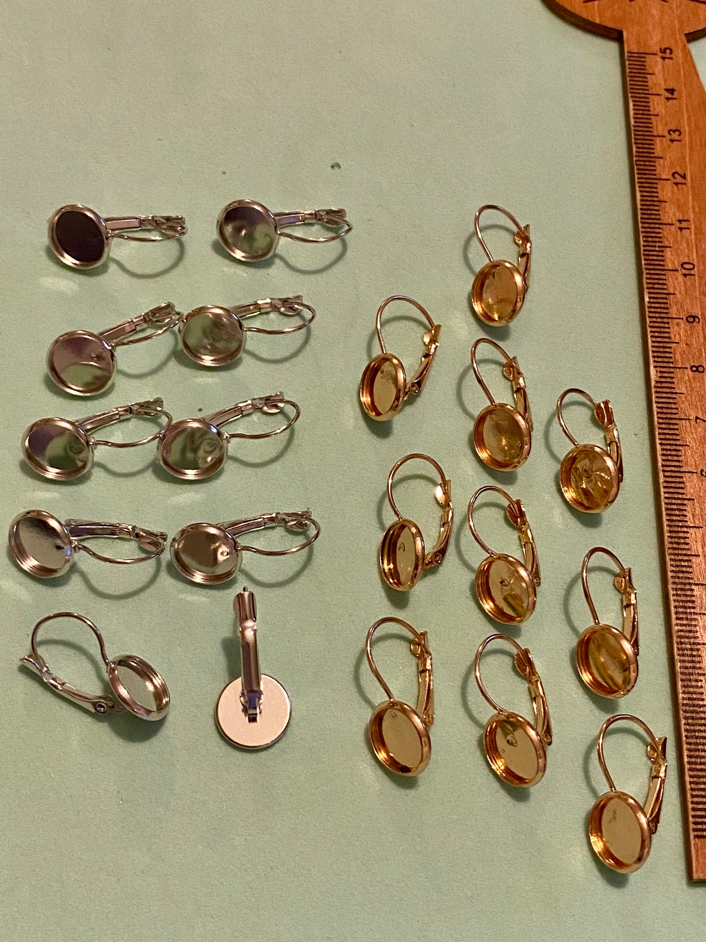 10 x French Lever Cabochon Earring Settings