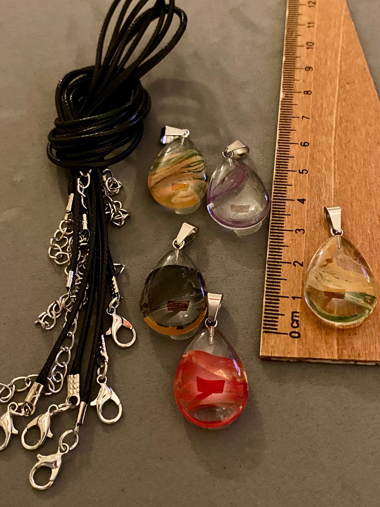 5 Glass Pendants and 5 Necklaces