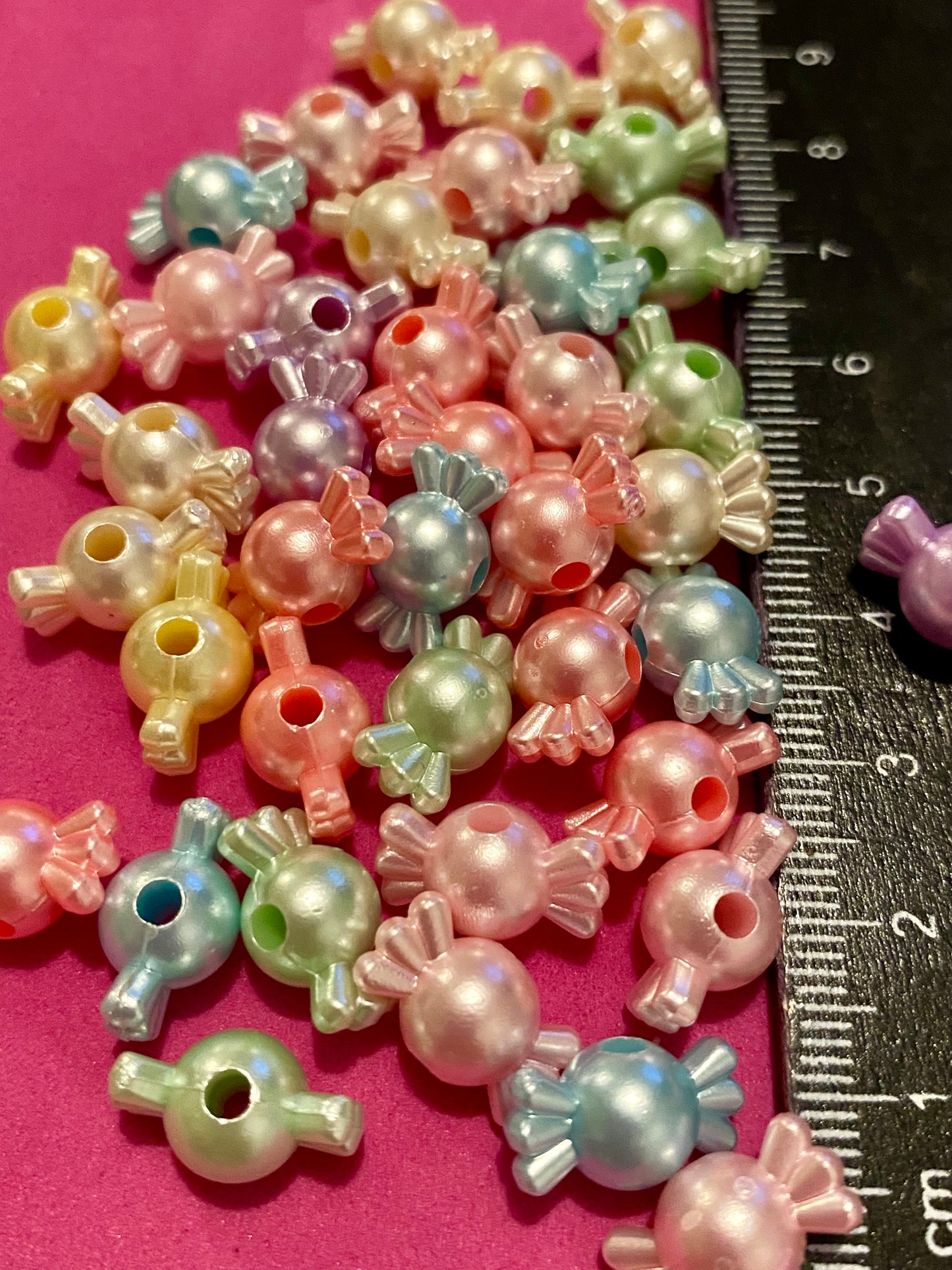 40 X Sweet Beads Assorted Pearlescent Colours