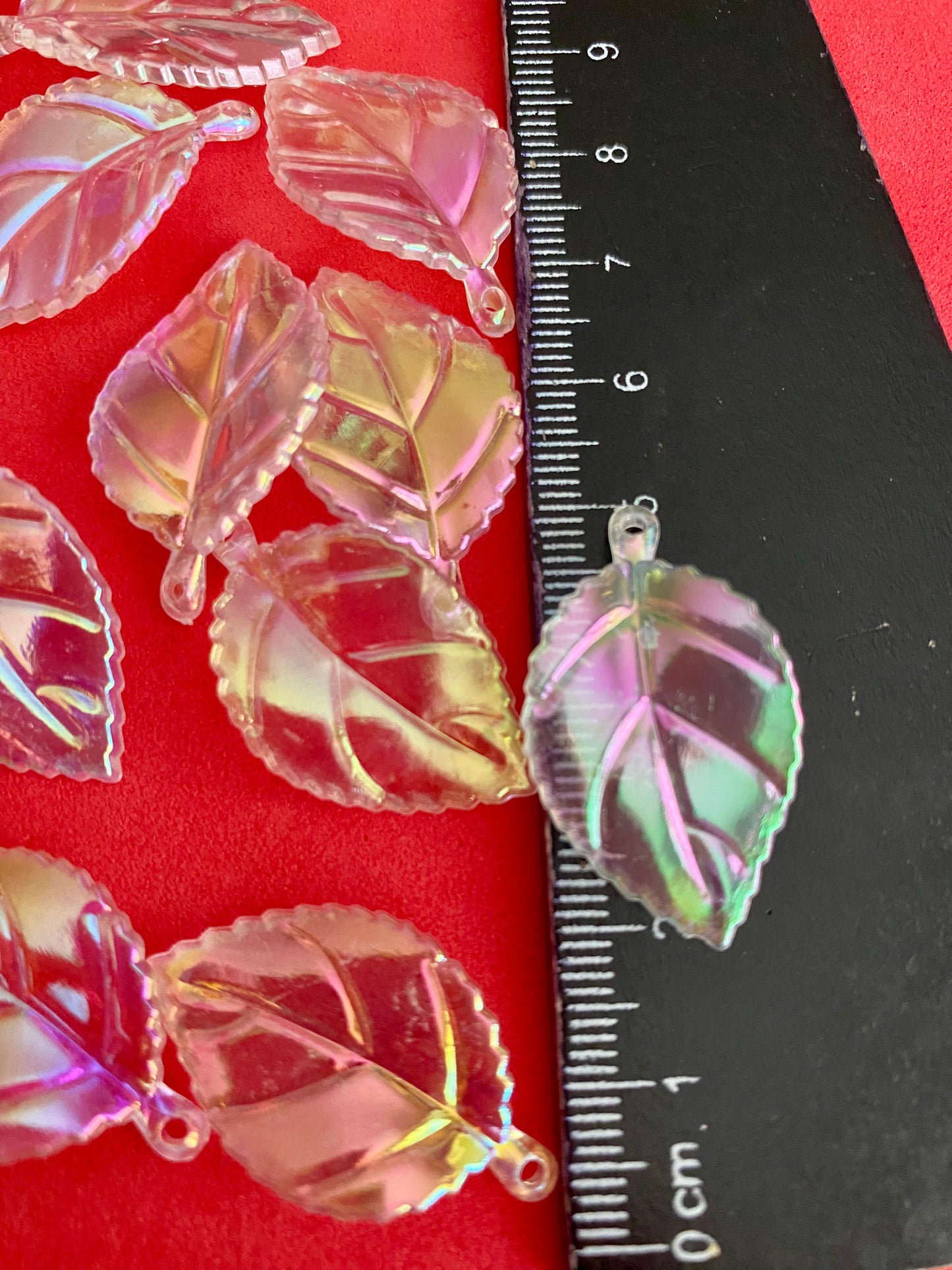 10 x Iridescent Leaf Beads 32mm Suitable for Jewellery and Crafting