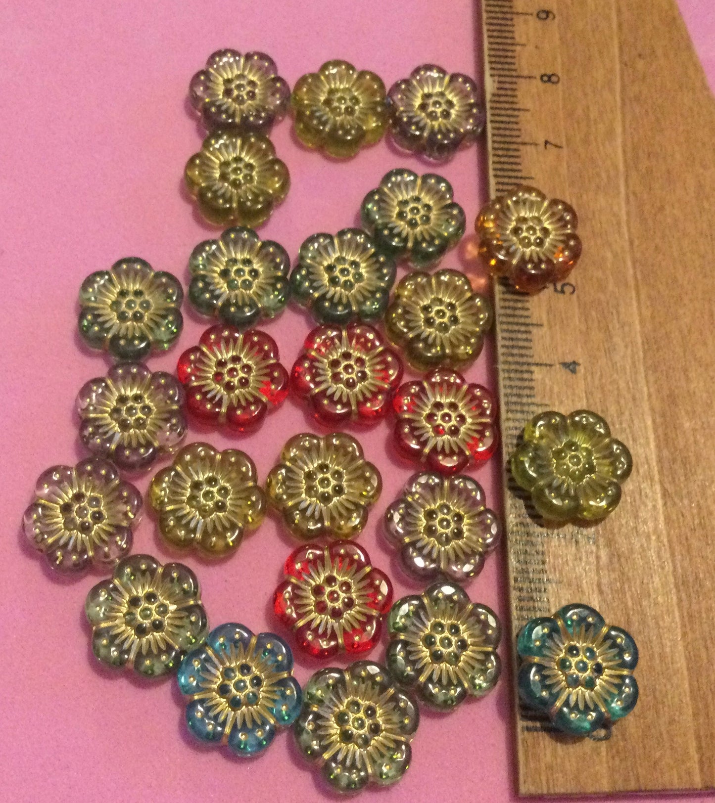 25 Rose /Flower Shaped Beads Green Gold Red