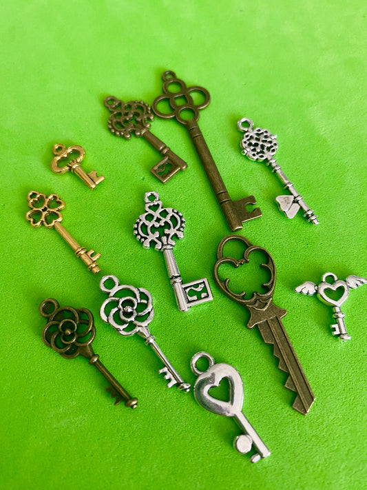 Keys scrap booking charms pendants crafting jewellery 