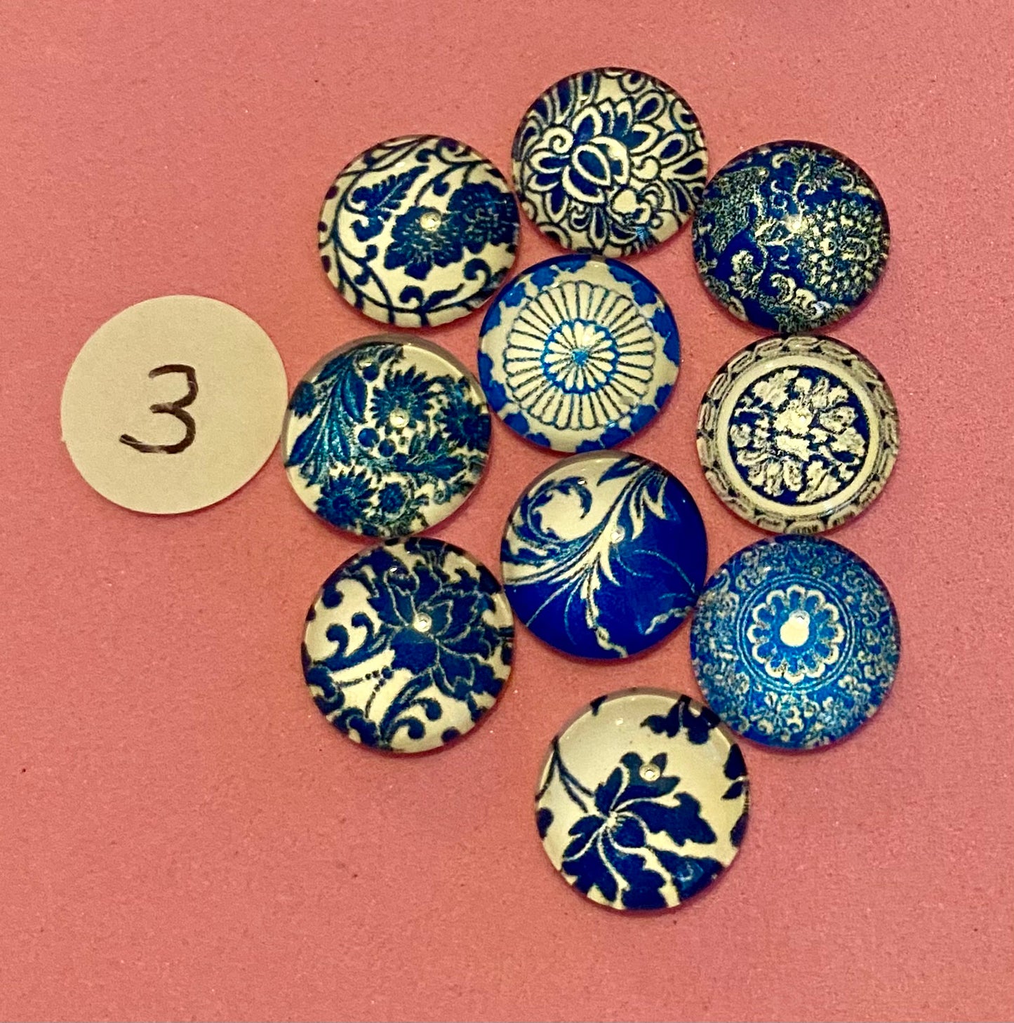 10 x Blue and White Domed Glass Cabochon’s 10mm