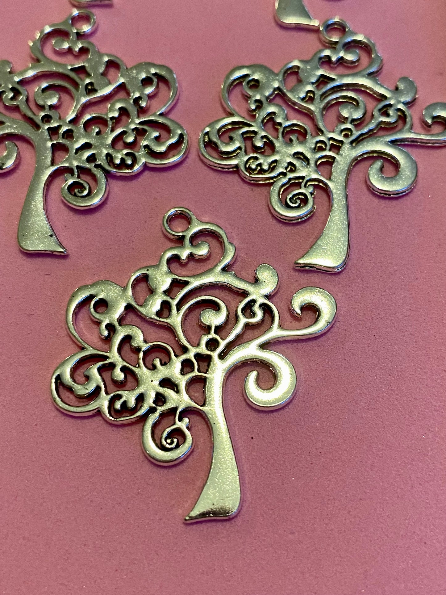 5 x Large Tree Charms 40mm