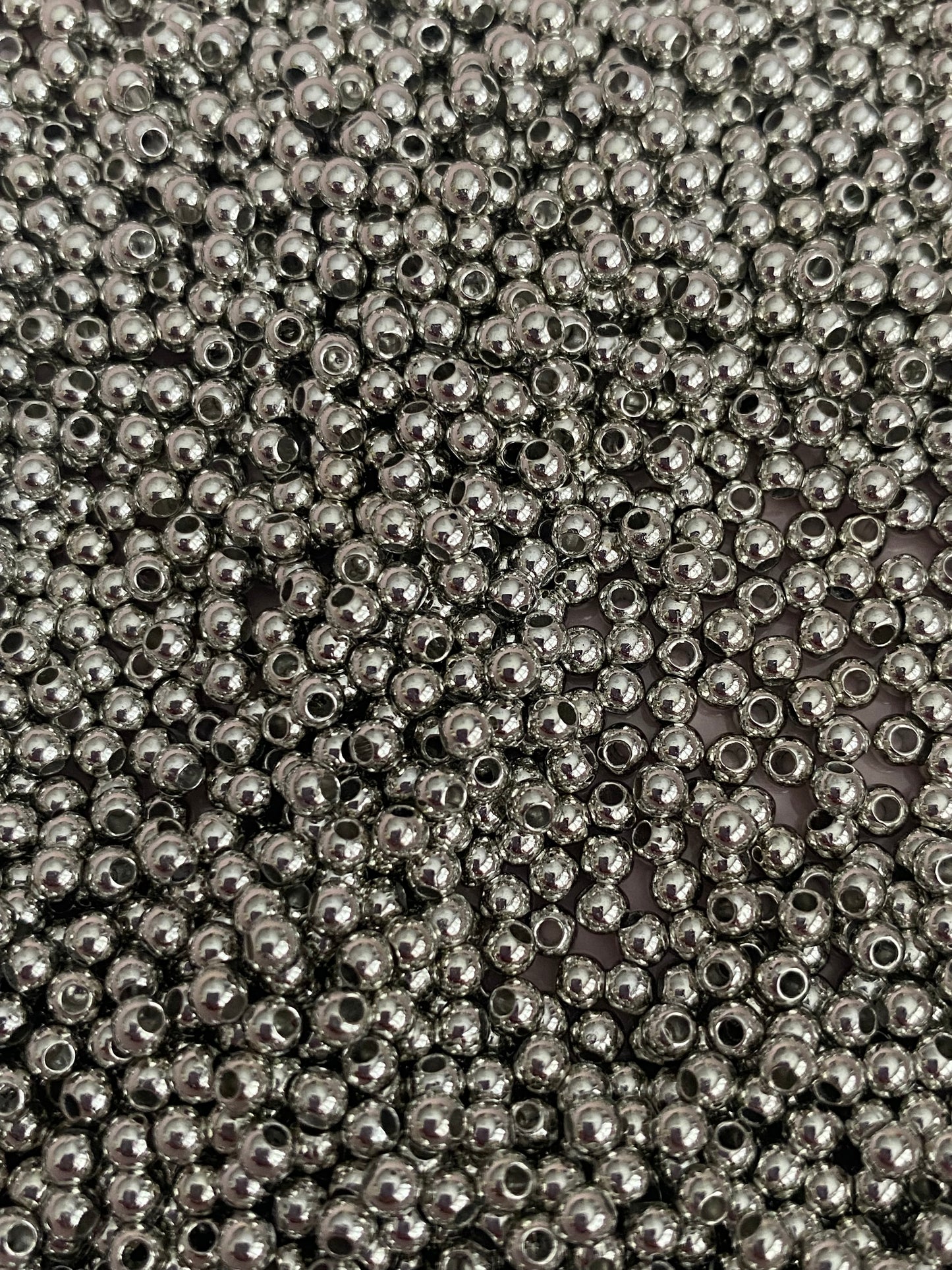 100 x 3mm Silver Coloured Beads