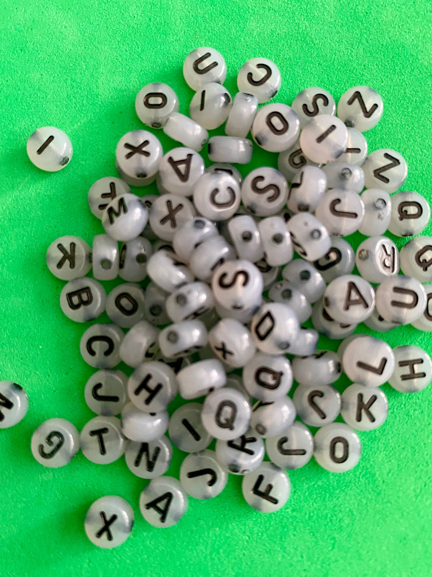 100 x 6mm Beads Suitable for Crafting Jewellery DIY