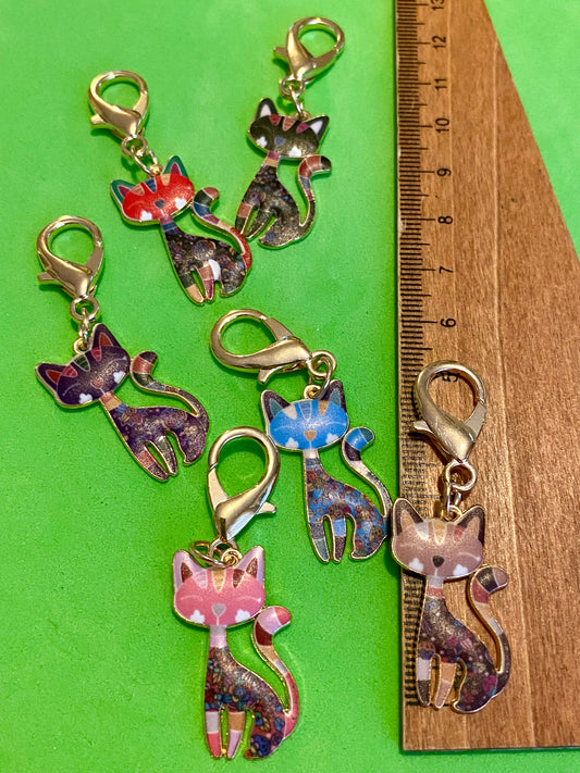 6 x Lobster Claw Cat Charms 50mm