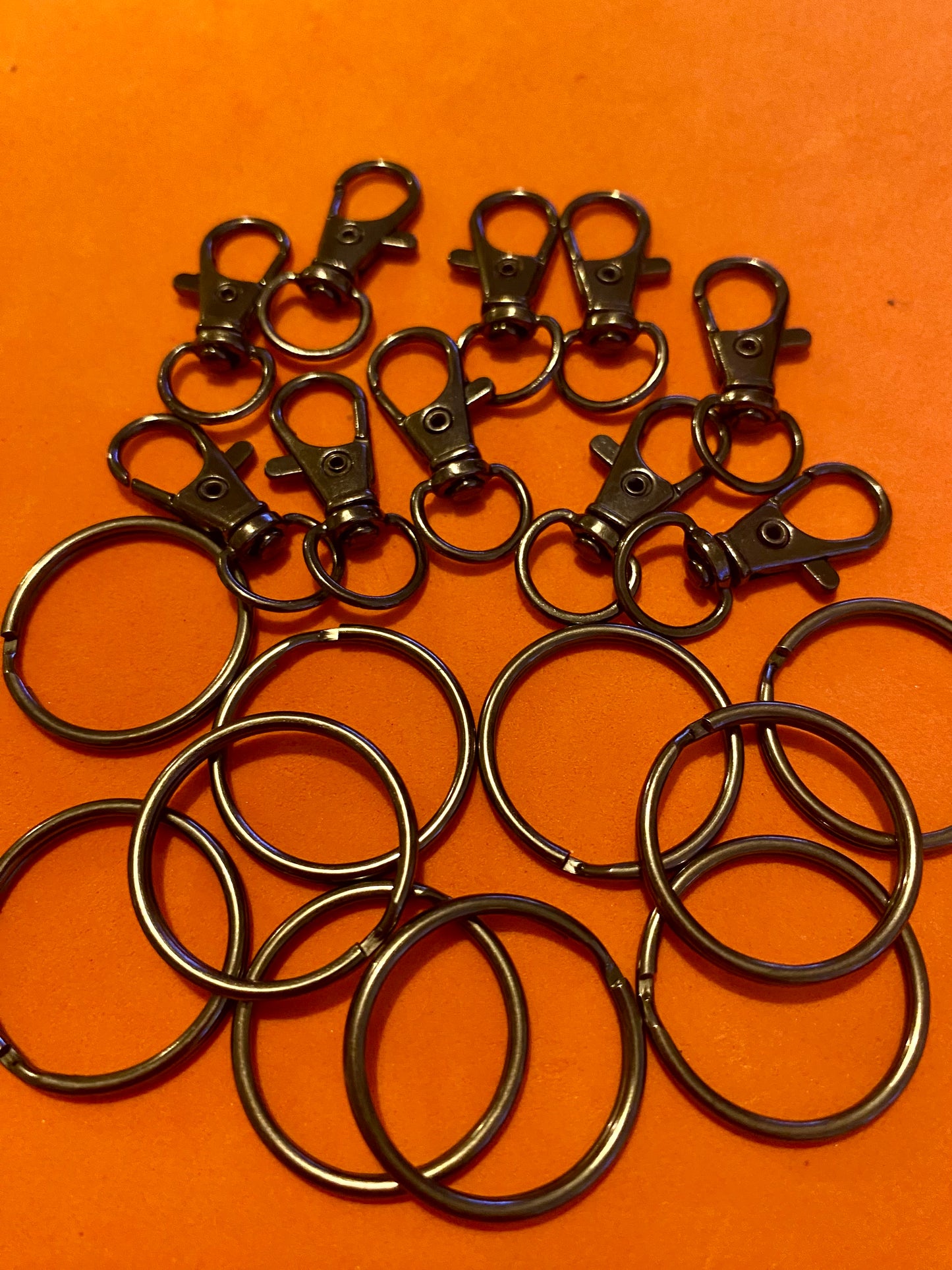 10 x Gun Metal Black Coloured Lobster Claw Swivel Keyring’s Split Ring 22mm