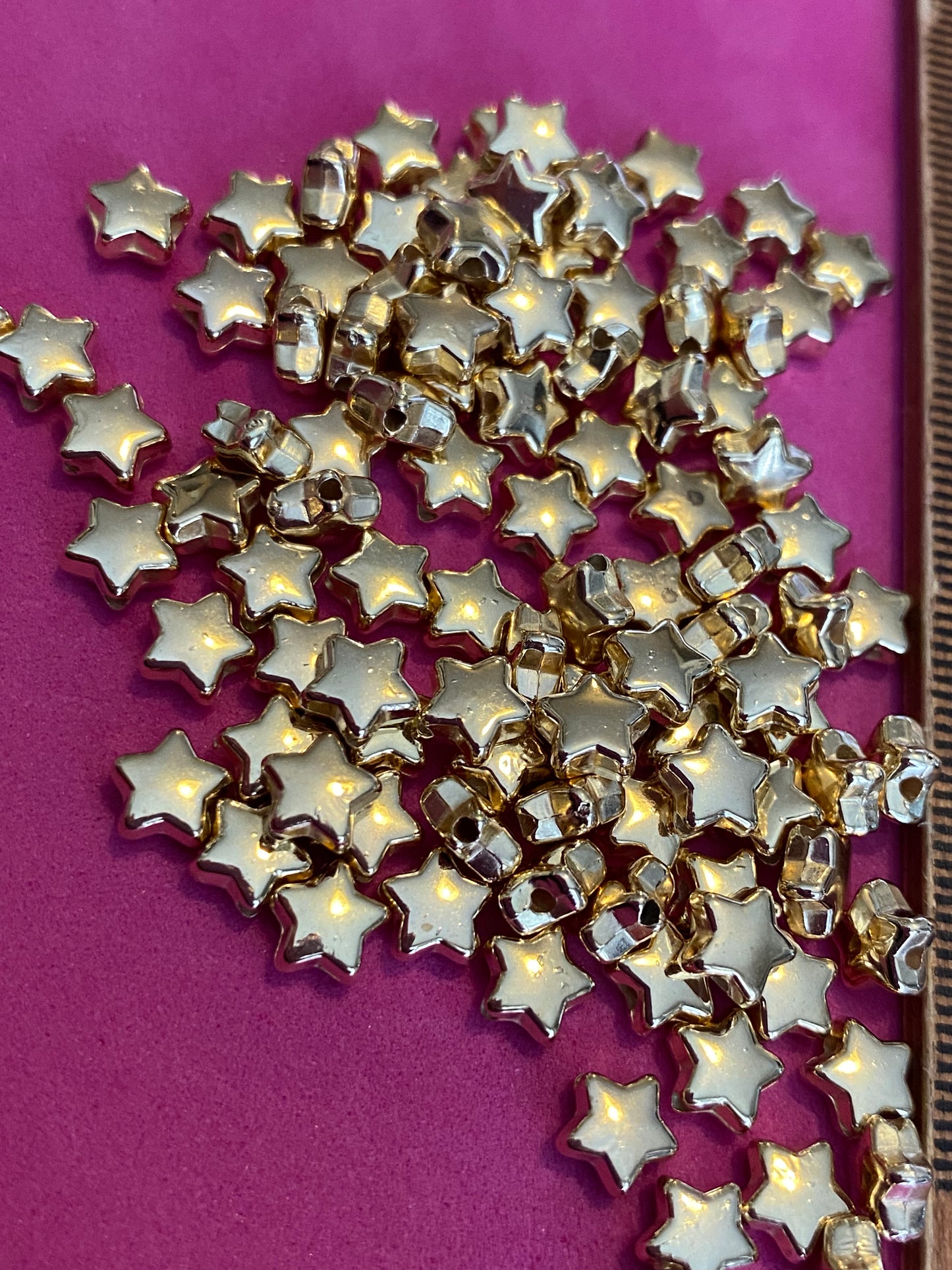 100 x 6mm Star Beads Gold Or silver Coloured