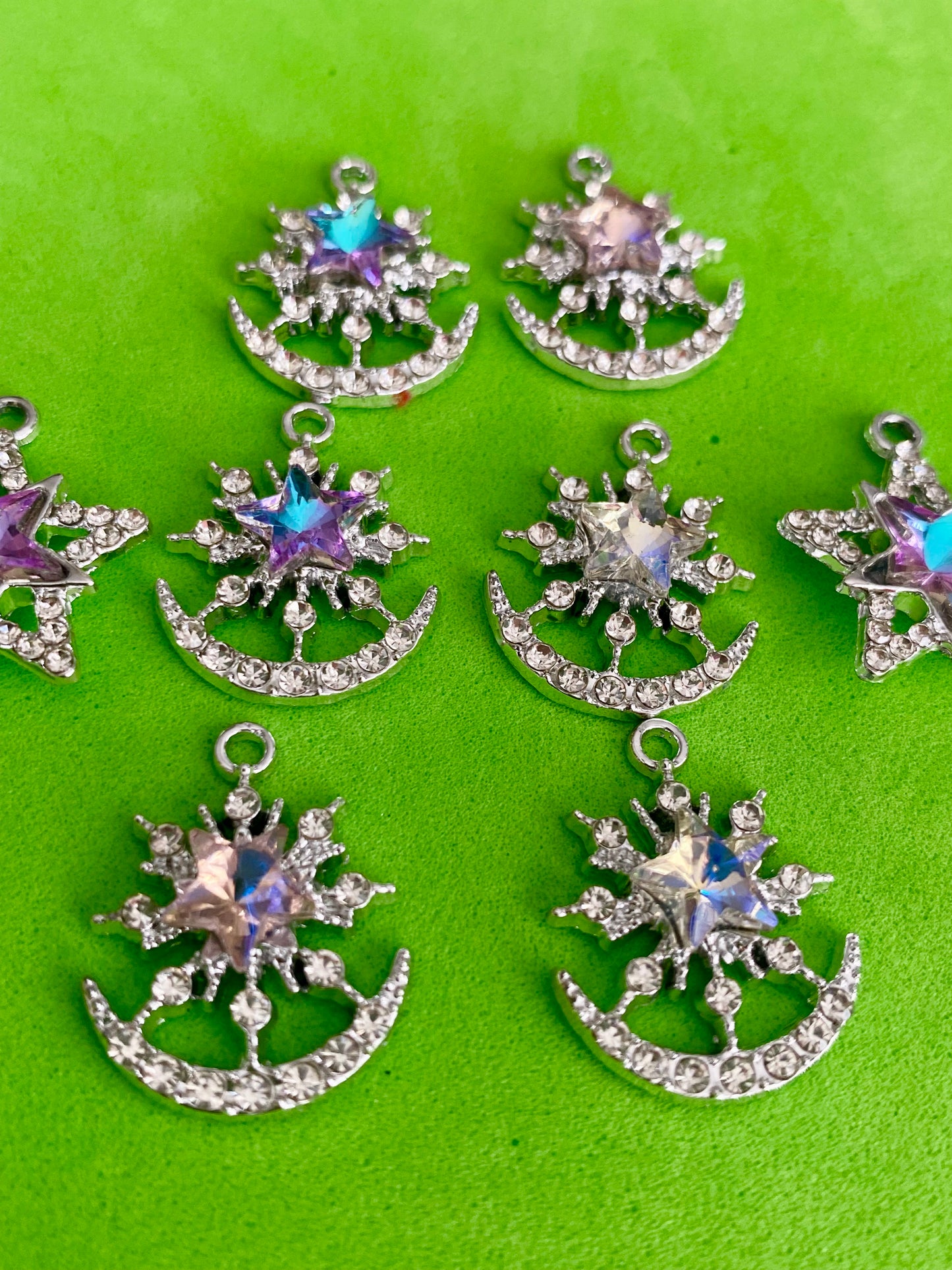 8 x Rhinestone Star Design Charms 20mm