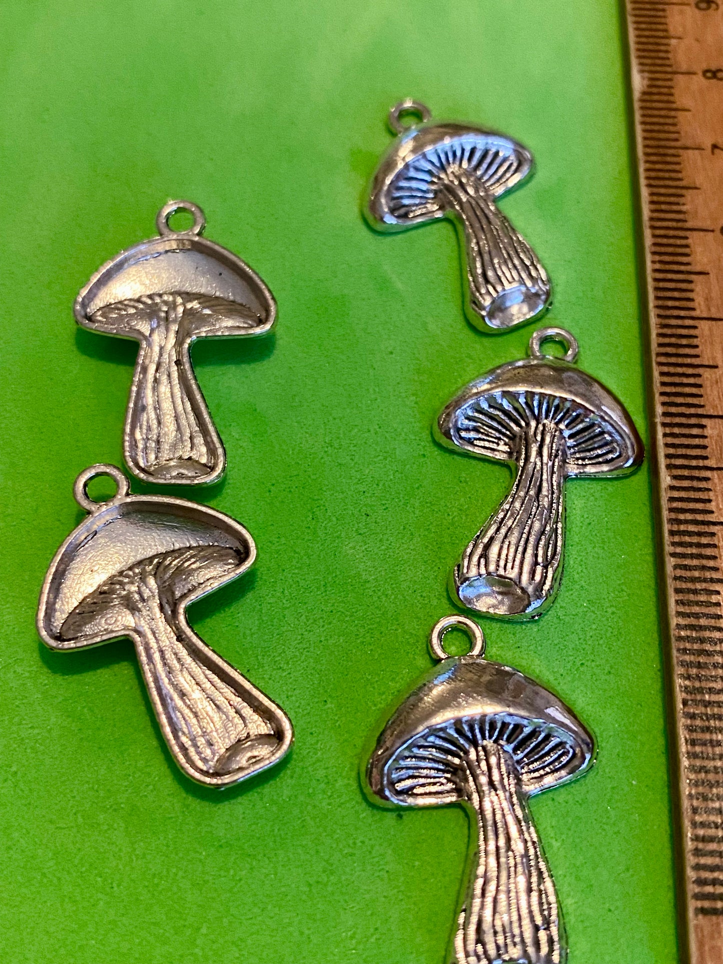 5 x Silver Coloured Metal Mushroom Charms 28mm