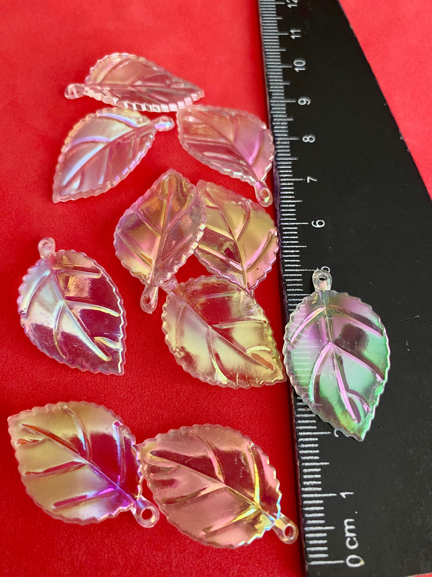 10 x Iridescent Leaf Beads 32mm Suitable for Jewellery and Crafting